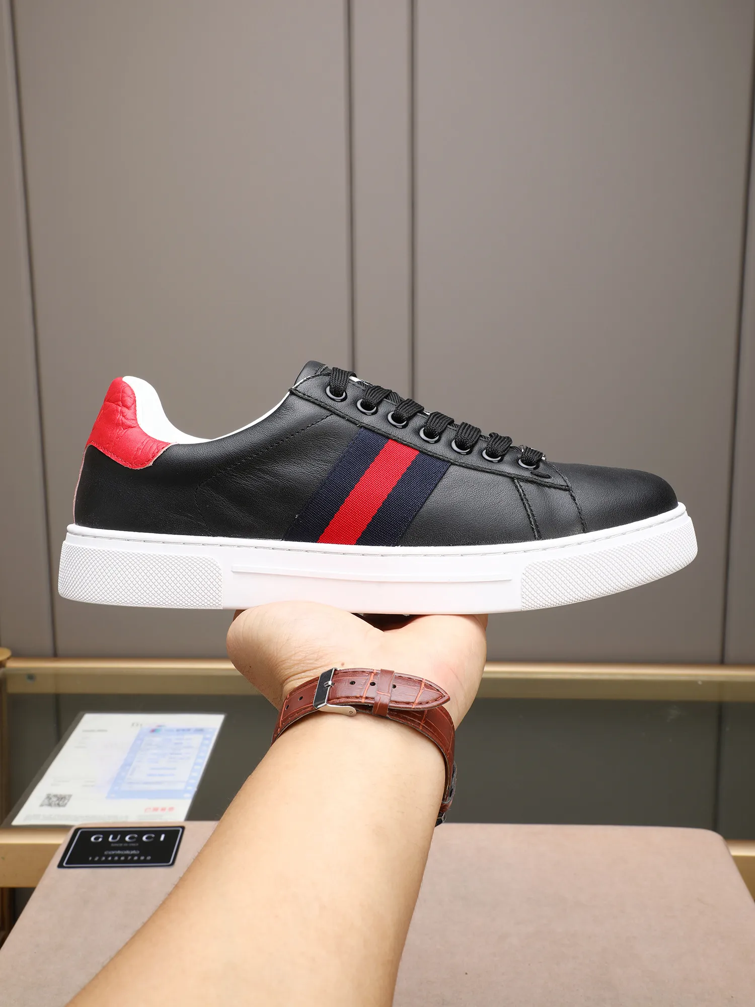 Men's shoes 💰400 [running volume version] GUGGI white shoe series! The fabric is made of imported cowhide➕Gucci special material➕sheep lining➕original rubber outsole, men's size 38-44 (45 can be customized)